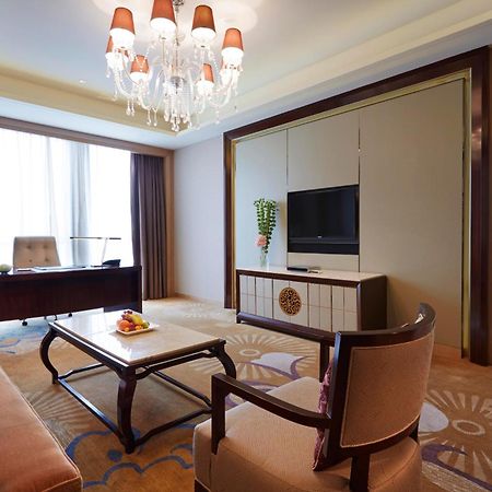 Отель Wanda Realm Ningde Экстерьер фото